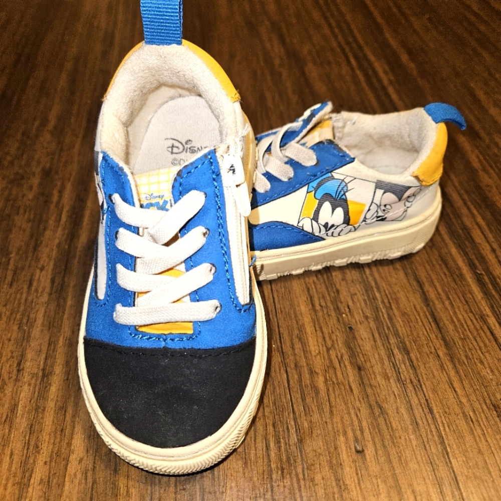Zara Disney Mickey Mouse Sneakers Toddler EU 21